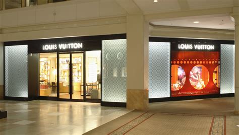 louis vuitton westchester mall|louis vuitton white plains.